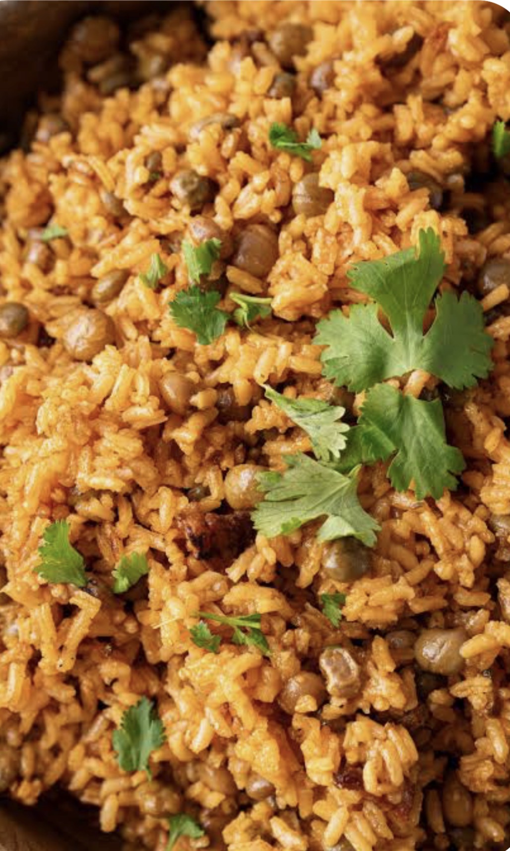 Rice with pigeon peas and cilantro